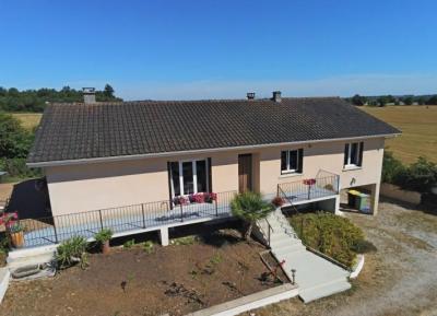 &#8364;149800 - Large Detached House For Sale With Basement In Verteuil-sur-charente