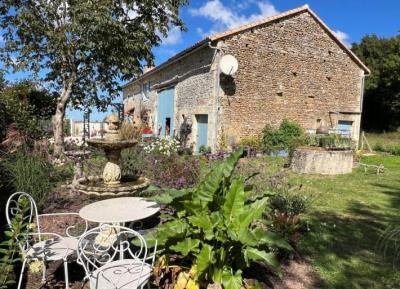 &#8364;234000 - Beautiful Old Detached Stone Property With Barn And Mature Gardens