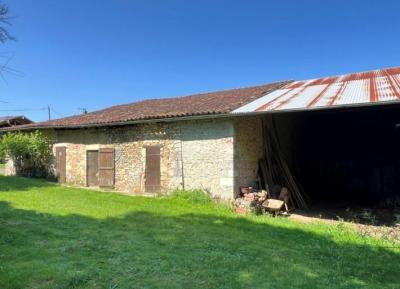 &#8364;112350 - Old Stone House And Outbuildings On 3 Acres