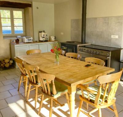 &#8364;494000 - Beautiful 4 Bedroom House With Over One Hectare Of Land And Swimming Pool