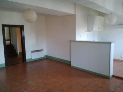 Nice T2 In Good Condition In The City Center