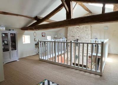 &#8364;349950 - Gorgeous Farmhouse With Beautiful Living Space And Walled Garden