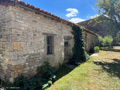 &#8364;304500 - Beautiful Old House With Large Plot And Numerous Outbuildings