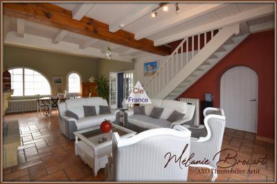 Maison Renovee De 202 M²