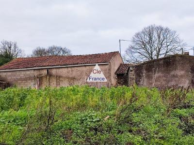 Exclusivement Pour L\'agence Le Landreau, Maison à Renover, Cave Sur Terrain Constructible...