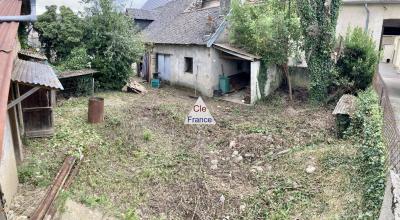 Etables Et Dependance à Amenager, Entre Tarbes Et Bagneres De Bigorre