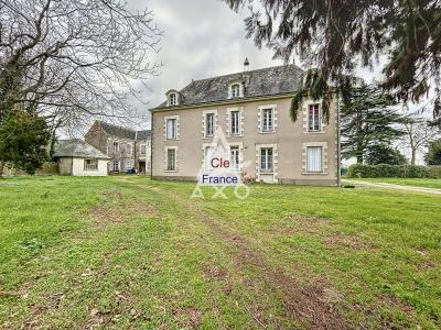 Domaine Exceptionnel à Verrieres-en-anjou: Opportunite D\'investissement Immobilier Avec 10 Appartem