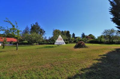 Magnifique Terrain Constructible Et Viabilise à Varennes-changy