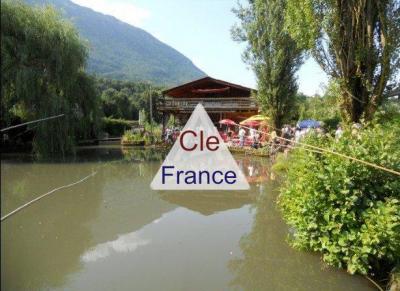 St Jean De Chevelu 385 000  Maison 180 M² Avec Etang Et Bassins 