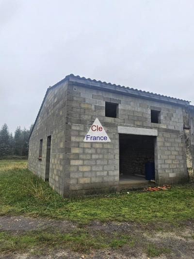 Maison Au Calme Sur 1000m² à Finir