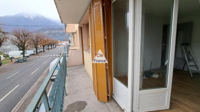 Albertville (73200) : Appartement T2 De 35.69 M² Avec Balcon Et Cave