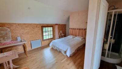 Ancien Hotel-restaurant De 325 m²  Fort Potentiel Commercial