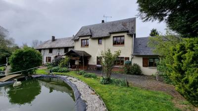 Ancien Hotel-restaurant De 325 m²  Fort Potentiel Commercial