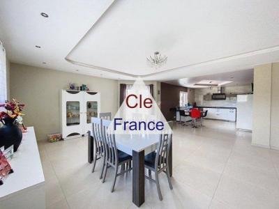 A 1:30 De Paris Sud Par La A 77 Villa De 249m² 4 Chambres Et Jardin