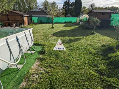 A 6 Km De Matha, Jolie Maison De Plain-pied Avec Jardin Et 2 Garages