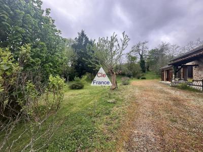 Maison 3 Chambres Avec Terrain De 8214 M2