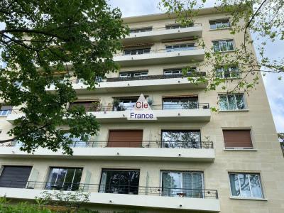 Neuilly Sur Seine/ Appartement 3 Pieces Sans Vis A Vis Parking Et Balcon