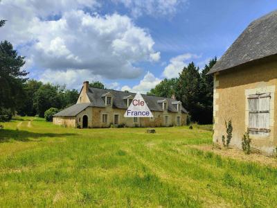 Propriete De Caractere Sur 14 Hectares Avec Bois