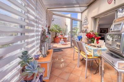 Tres Rare : Villa Sur Toit Avec Terrasseau Centre De Cavalaire-sur-mer