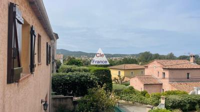 Sur Les Hauteurs De La Seyne Maison En Impasse Au Calme Jardin Paysage