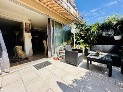 Appartement 3 Pieces En Rez-de-jardin à Antibes