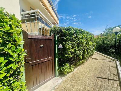 Appartement 3 Pieces En Rez-de-jardin à Antibes