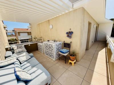 Maison Contemporaine Avec Jardin Et Garage  Saint-aygulf (83370)
