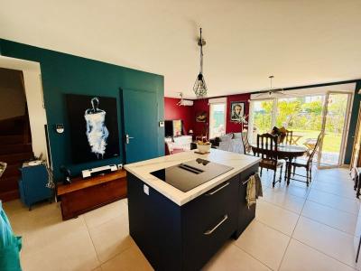 Maison Contemporaine Avec Jardin Et Garage  Saint-aygulf (83370)