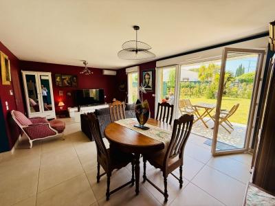 Maison Contemporaine Avec Jardin Et Garage  Saint-aygulf (83370)