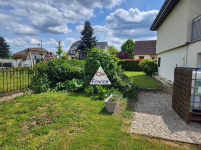 A 8 Kms Au Sud D\'epernay : Pavillon Sur Sous-sol Sureleve En Partie Amenage Avec Terrasse Et Pergol