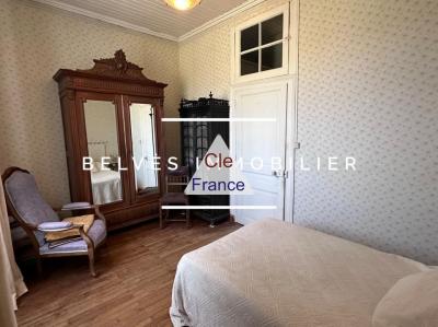 Propriete 4 Chambres Avec Enorme Potentiel