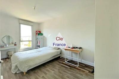 Appartement Recent De 2014- T3 De 66,73 M2 Avec 2 Chambres, Salon Lumineux Et Balcon Ouest, Place Pa