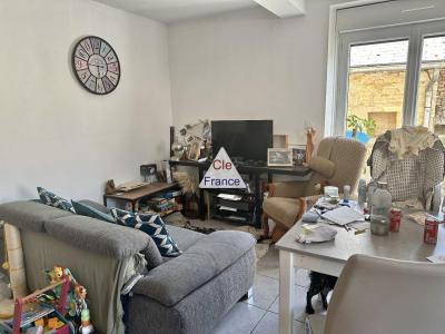 Dans Douvres La Delivrande, 52 M2 Renoves, Avec 2 Ch En Rdj