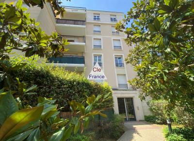 La Garenne Colombes/ Centre Ville/ F4 / 3 Chambres Avec Terrasse, Jardin, Cave Et Parking