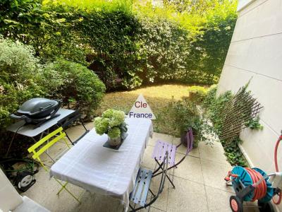 La Garenne Colombes/ Centre Ville/ F4 / 3 Chambres Avec Terrasse, Jardin, Cave Et Parking