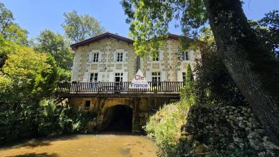 Demeure De Pierre/ Ancien Moulin