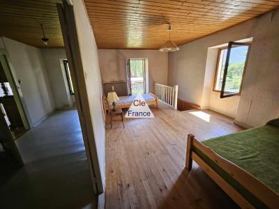 Rognaix (73730) : Maison + Combles + Annexes Sur 921 M² De Terrain