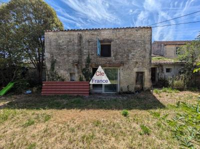 Grande Longere Et Une Grange à Renover Avec Terrain Constructible