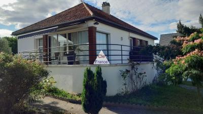 Maison De Maçon Renovee Situee à Chartres