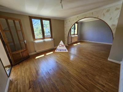 Rognaix (73730) : Maison De 110 M² Sur 580 M² De Terrain Plat Et Cloture