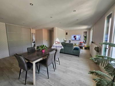 Albertville Centre (73200) : Appartement T3 De 87 M² + Terrasse 29 M² + Garage + Grenier + Cave + Pa