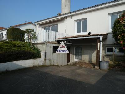 Maison à Sous Sol Avec 4 Chambres !