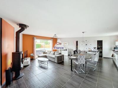 Maison Contemporaine De 2012 - 105 M² - À 25 Km De Bordeaux