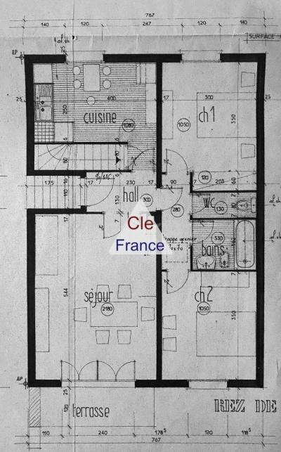 Maison D\'habitation De 65 M² Dans Un Quartier Calme Recherche , Jardin De 392 M² Clos