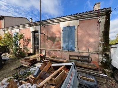 Maison En Pierre à Renover