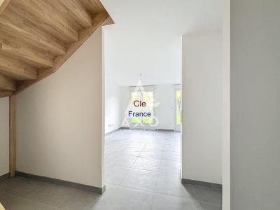 \nÀ Vendre : Maison Neuve De 70 M² Avec Jardin Privatif De 52 M²  Idealement Situee Entre Beauvais