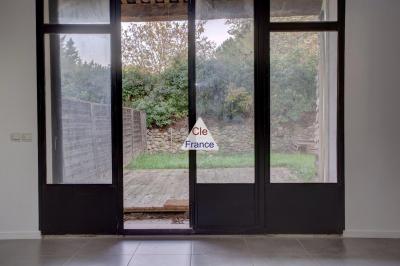 Aix-en-provence - Appartement Renove -t2- Terrasse - Jardin - 220 000 