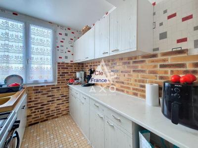 Beauvais  Residence Bel Air. Appartement 4 Pieces  2 Chambres  Bon Etat General