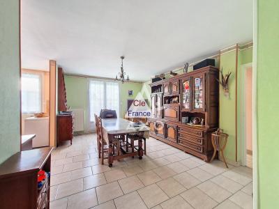 Beauvais  Residence Bel Air. Appartement 4 Pieces  2 Chambres  Bon Etat General