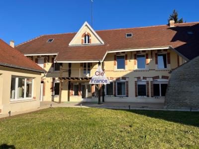 Magnifique Maison + Bureau, Stockage, Batiment Viticole...